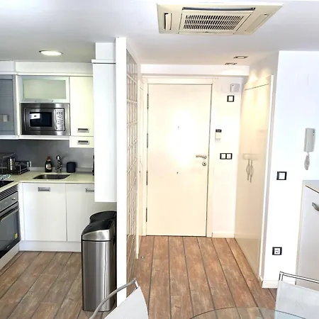 Appartement Beachfront And Charming *