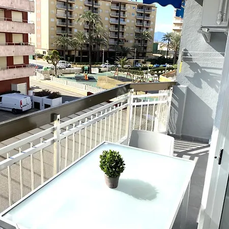 Beachfront And Charming Apartamento